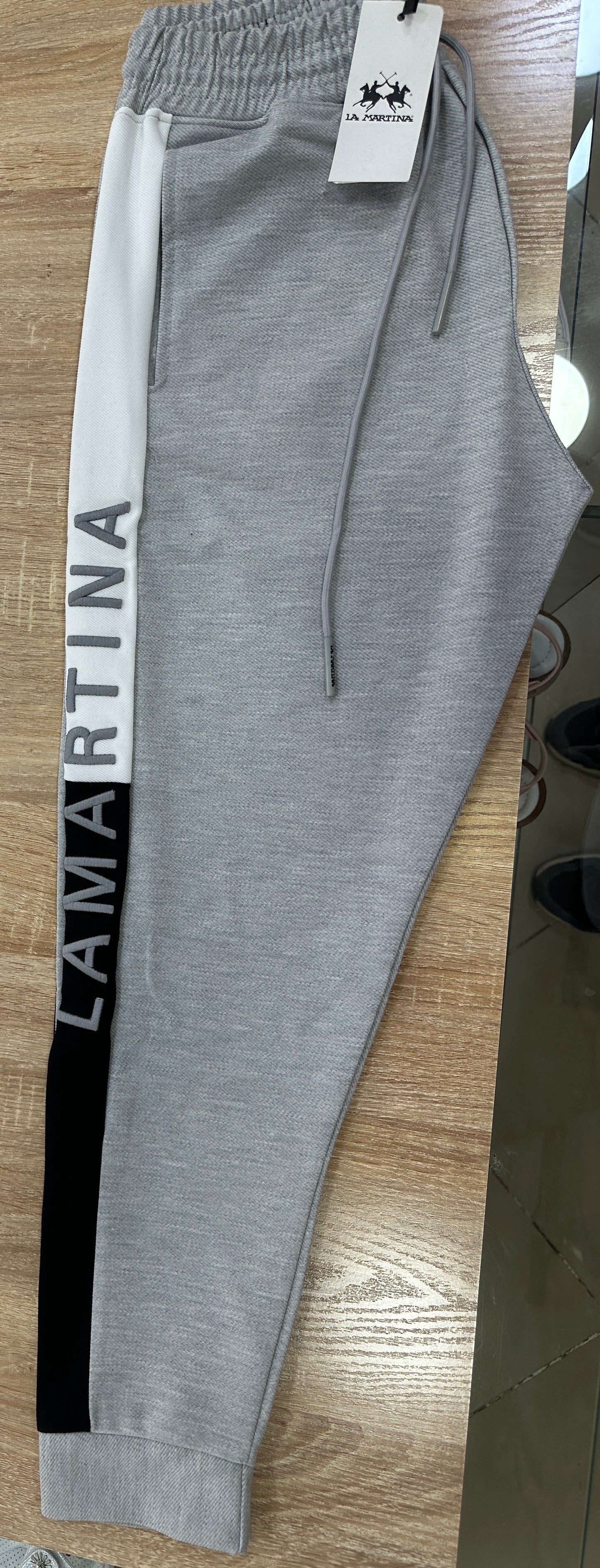 pantalon La martina gris